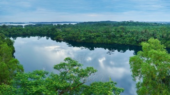 烏敏島上的礦湖(hú)