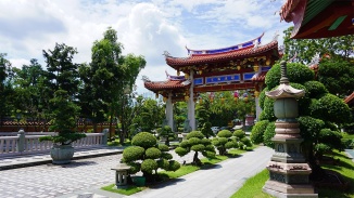 蓮山(shān)雙林寺雖然經曆了一百多(duō)年的風風雨雨，但大多(duō)數建築仍保存完好。