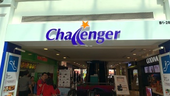 挑戰者 Challenger 的标牌