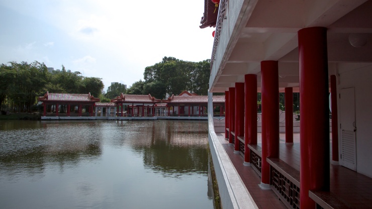 裕華園乃仿效中(zhōng)國(guó)北方的宮廷建築風格與景觀。